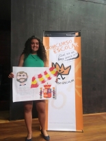 La ganadora de Canarias, Ana Lopez Aragón, mostrando su trabajo